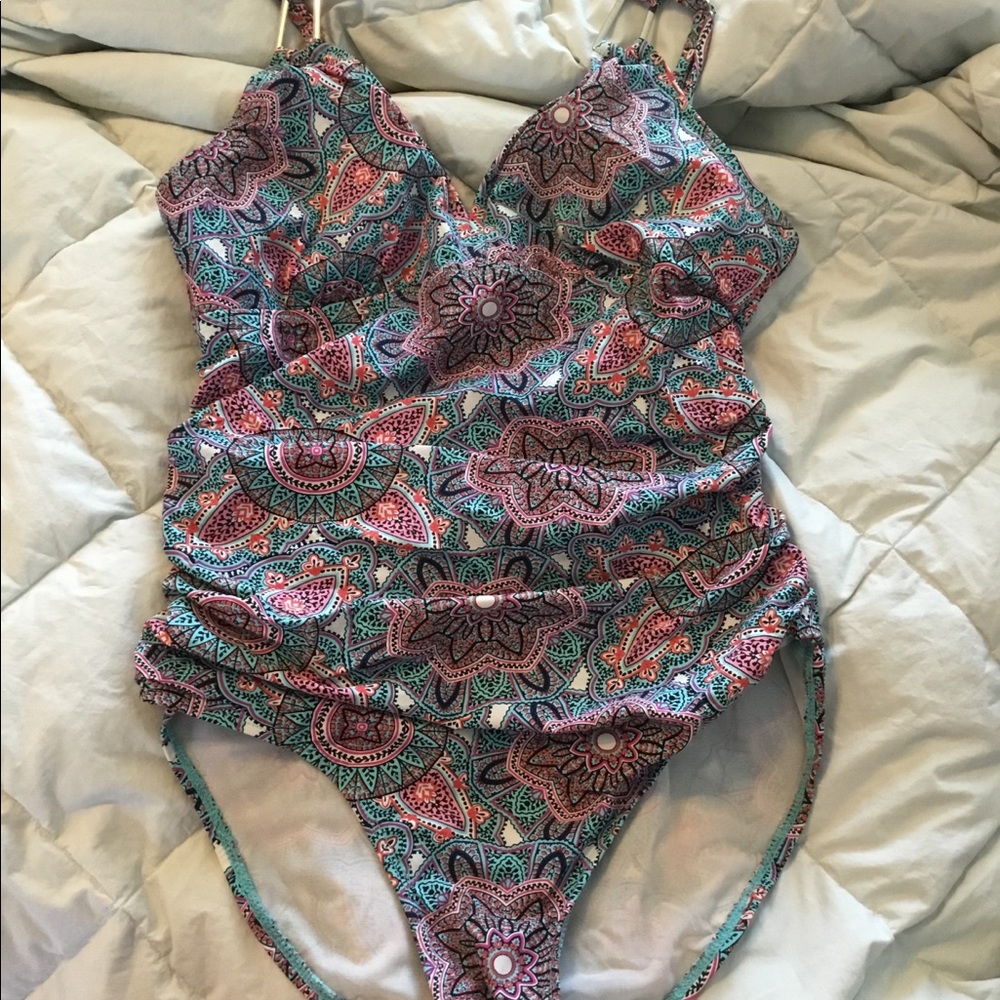 Assets by Sara Blakey, Spanx swimsuit